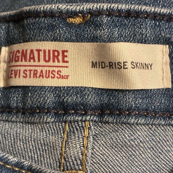 Levi Strauss Signature Women's Mid Rise Skinny Blue Jeans Size 18M - Picture 7 of 13